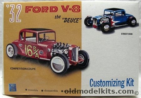 AMT 1/25 1932 Ford 5 Window Coupe 'The Deuce' - 3 In 1 Kit - Stock /  Custom / Competition, 21911P plastic model kit